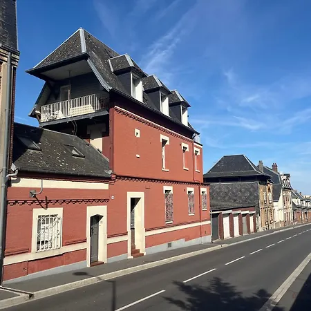 Petite Maison Pleine De Charme Au Treport.....