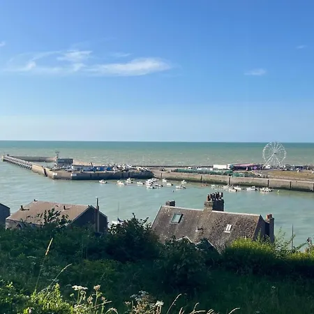 Petite Maison Pleine De Charme Au Treport..... Le Tréport